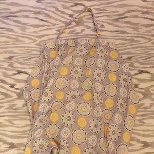 GUC Breastfeeding cover with interior pocket